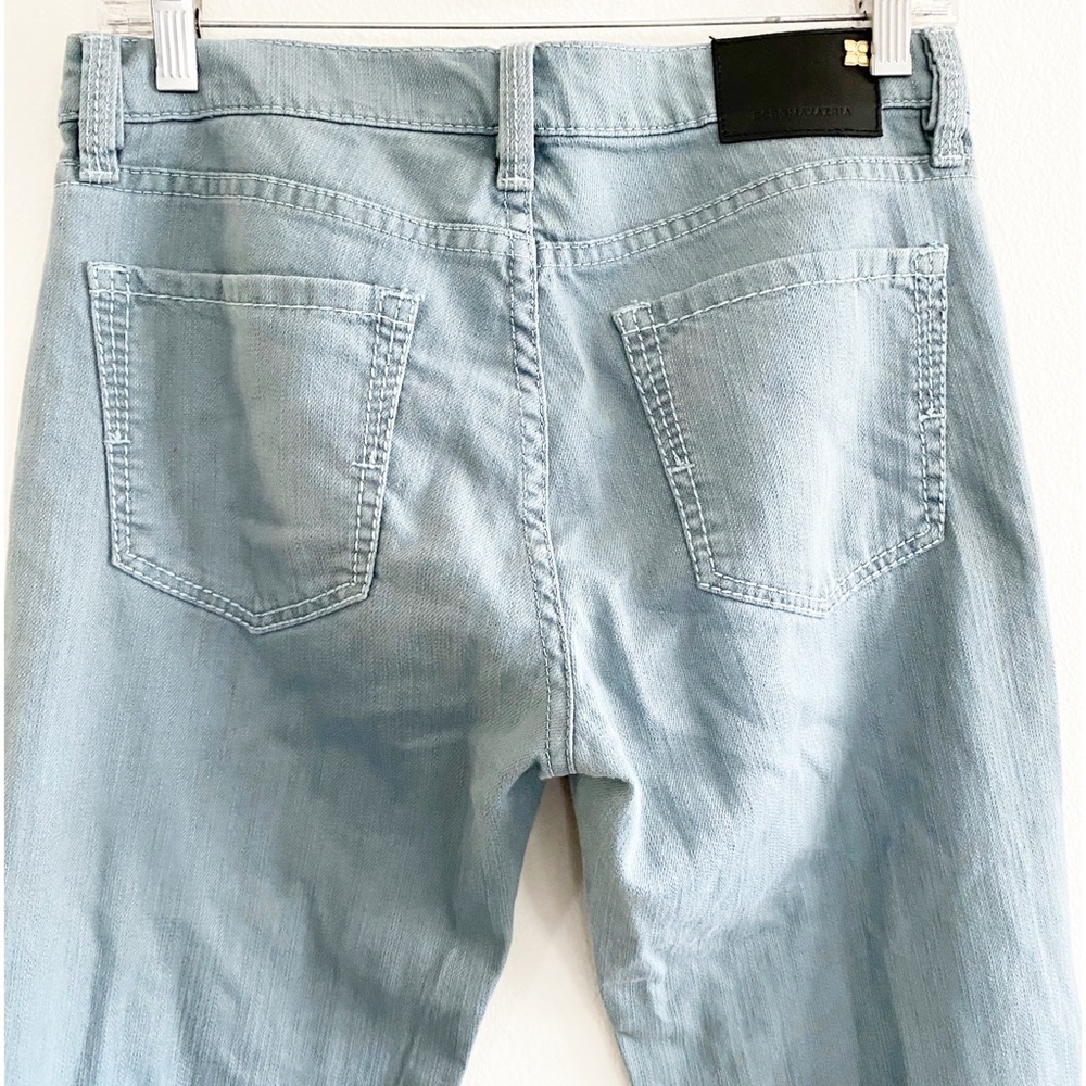 BCBG MazAzaria 🌟Flare Jeans Light Blue Denim Size 27 EUC - Picture 6 of 12